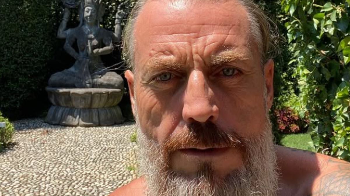 Isola dei Famosi, Mirko Frezza sul suo passato: “Le mancanze mi hanno portato a sbagliare, ho commesso reati”