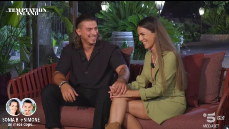 Temptation Island, Sonia e Simone crisi rientrata? Beccati insieme a…