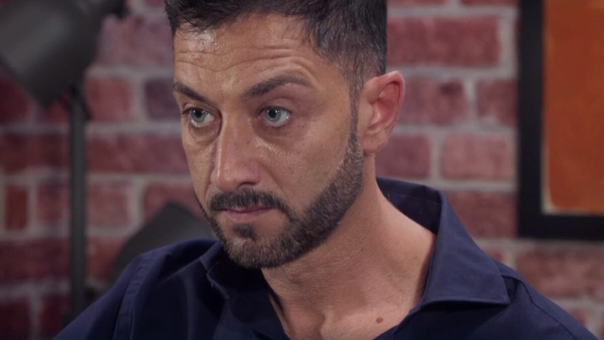 Un Posto al Sole 28 ottobre 2025 Anticipazioni: Gennaro riacquista la vista? Un Posto al Sole 28 ottobre 2025 Anticipazioni: Gennaro riacquista la vista?